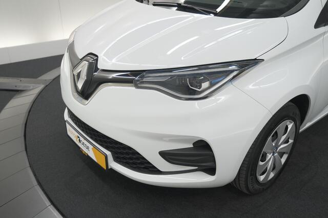 Renault ZOE R110 Life 50 | SOH 90,4% | Huuraccu | 3 fase laadfunctie | Apple Carplay | Cruise Control | Armsteun