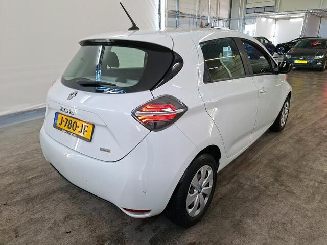 Renault ZOE R110 LIFE 52 kWh (87% SOH) I KOOPACCU I NAVIGATIESYSTEEM I P-SENSOREN I CLIMATE CONTROL