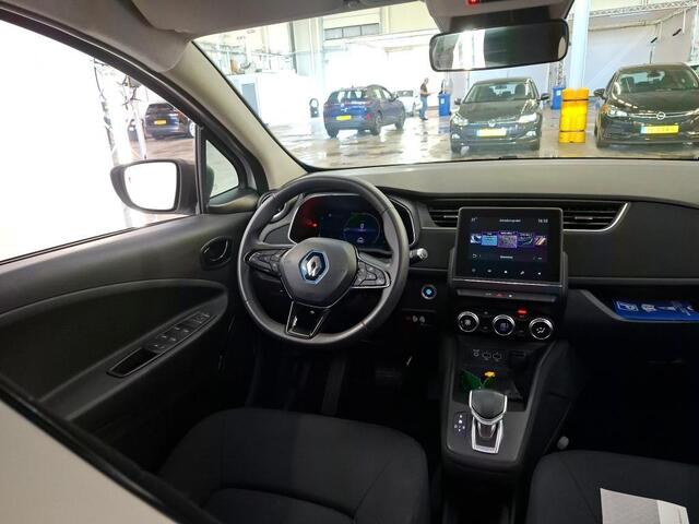 Renault ZOE R110 LIFE 52 kWh (87% SOH) I KOOPACCU I NAVIGATIESYSTEEM I P-SENSOREN I CLIMATE CONTROL