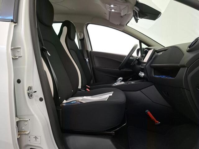 Renault ZOE R110 LIFE 52 kWh (87% SOH) I KOOPACCU I NAVIGATIESYSTEEM I P-SENSOREN I CLIMATE CONTROL