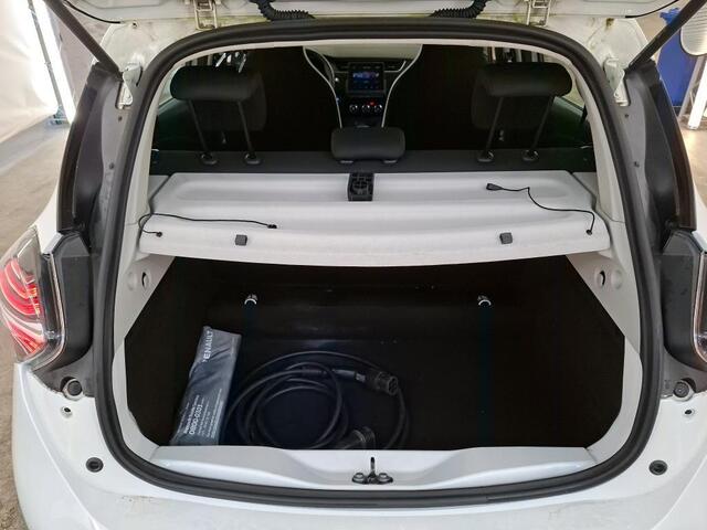 Renault ZOE R110 LIFE 52 kWh (87% SOH) I KOOPACCU I NAVIGATIESYSTEEM I P-SENSOREN I CLIMATE CONTROL