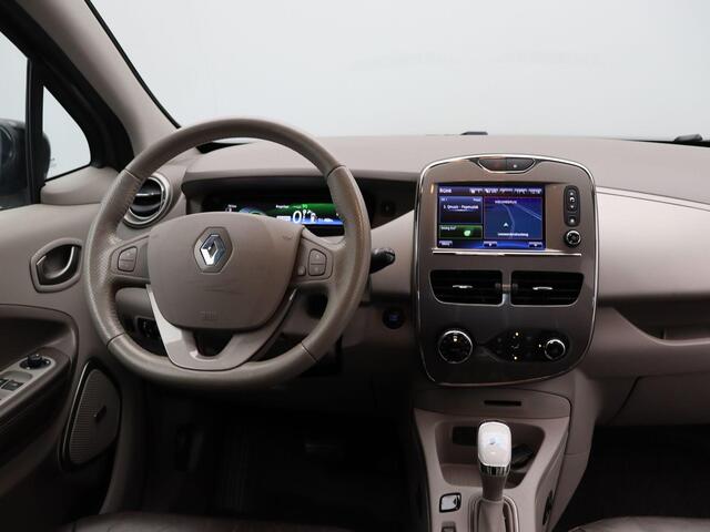 Renault ZOE R110 Bose 41 kWh | Batterijkoop | 1e Eigenaar | Dealeronderhouden | Trekhaak | Bose geluidsysteem | Lederen interieur |