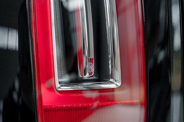 Rolls-Royce Cullinan | Bespoke | 4 Seats | Glass Partition | Theatre |