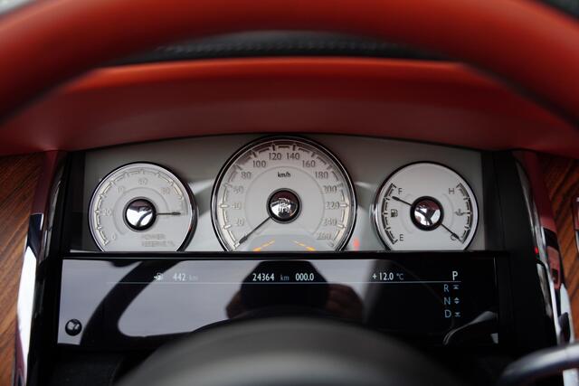 Rolls-Royce Dawn 6.6 V12 Dark Emerald 19 D.Km Bespoke Audio Teak Dek