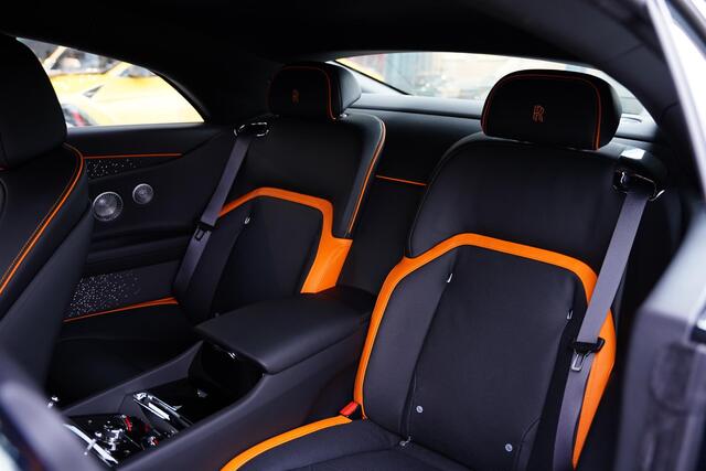 Rolls-Royce Spectre AWD Two Tone / Bespoke Audio / Pinstripe Mandarin / NL-Car