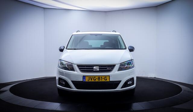 Seat ALHAMBRA 2.0TSI Dsg FR-INTENSE PANO | XENON | CAMERA | STOELVERW | ELEK SCHUIFDEUREN | NAVI | CARPLAY | CRUISE | AFN TREKHAAK | LMV 18''