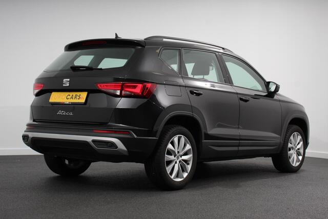 Seat ATECA 1.5 TSI DSG Style Nieuw type Demo! | Climate Control | Camera | Parkeer sensoren | Cruise control | DAB | Led | Lichtmetalen Velgen