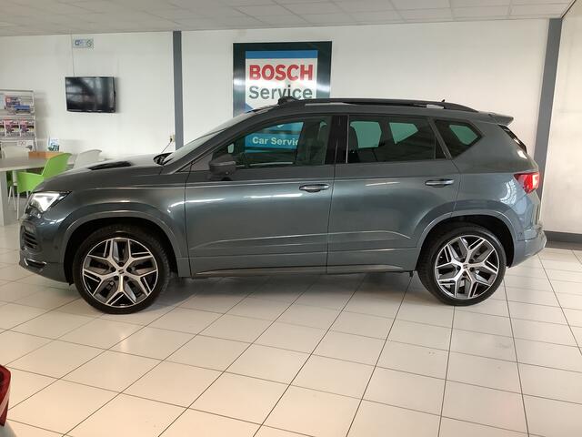 Seat ATECA 1.5 TSI FR Business Intense Panodak, Automaat, Keyless entry en start, Dealer onderhouden Dodehoek detectie, Beats audio en wegklapbare trekhaak