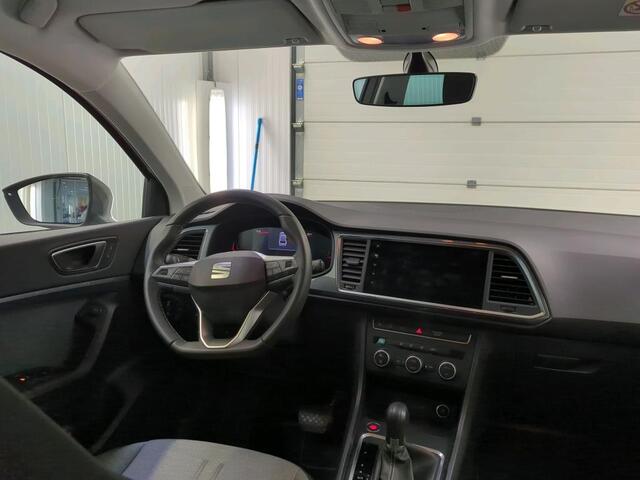Seat ATECA 1.5 TSI Style Business Intense DSG Navigatie Apple Carplay/Android Auto Camera Parkeersensoren Cruise Control Full Led koplampen Lichtmetalen velgen Virtual Cockpit Getinte ramen Climate Control