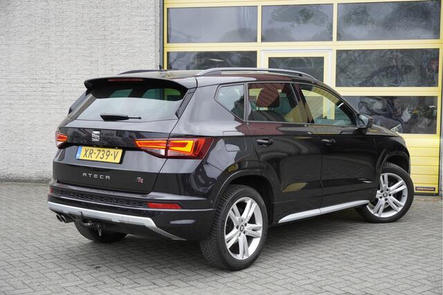 Seat ATECA 1.5 TSI 150PK! FR Business Intense BJ2019 Lmv 18" | Led V+A | Pdc | Navi | Trekhaak | Elek. achterklep | 360° Camera | App-Connect | Beats Audio | Virtual cockpit | Climate control | Cruise control | Sportstoelen | Verwarmde voorstoelen | Zwarte hemel