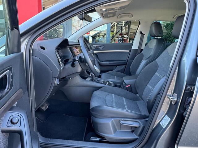 Seat ATECA 1.5 TSI Xperience Business Intense DSG-7 Automaat / 18'' LMV / TOPVIEUW CAMERA / STOEL + STUUR VERW. /