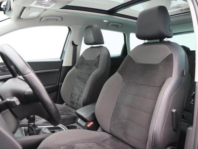 Seat ATECA 1.0 TSi 115 Pk Style Business Intense | Full LED | Panoramadak | Navigatie | Camera | Carplay | 77.655 Km!!