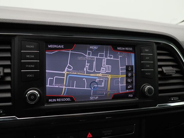Seat ATECA 1.0 TSi 115 Pk Style Business Intense | Full LED | Panoramadak | Navigatie | Camera | Carplay | 77.655 Km!!