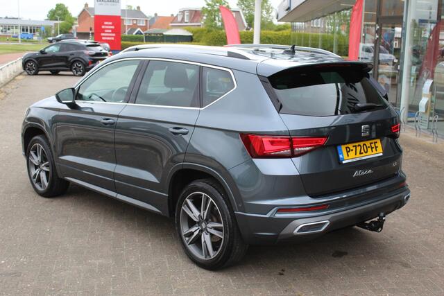 Seat ATECA 1.5 TSI FR Business Intense , 150pk 1600kg Trekgewicht Stuur en stoelverwarming, climate control, LED verlichting, aut inklapbare trekhaak, FR Pakket, uitgbr rijveiligheidssysteem, hele luxe complete SUV.