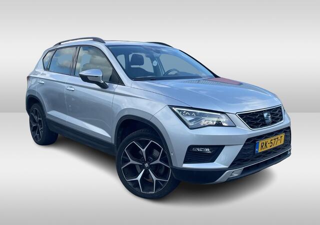 Seat ATECA 1.4 EcoTSI Style / Trekhaak / Panoramadak / Camera / 18'' / Navigatie / LED Koplampen / Dodehoek / DAB / ACC