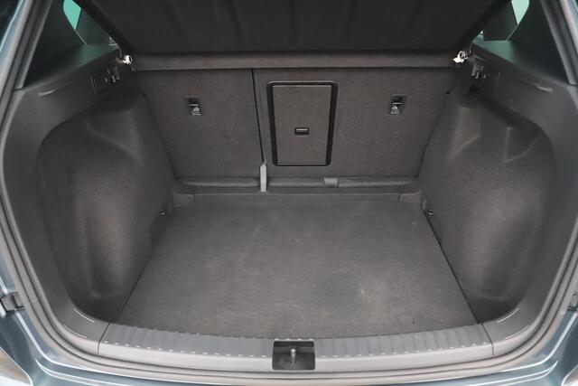 Seat ATECA 1.5 TSI FR Business Intense 150PK Panoramadak Virtual Keyless Beats Half Leder Full LED Navigatie Achteruitrijcamera Clima Adaptive Cruise Stoelverwarming