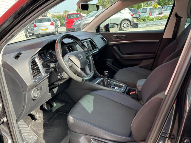 Seat ATECA 1.6 TDI Style NWE D-RIEM / CAMERA / ACC / CARPLAY / DAB+ / FULL LED / NL-AUTO