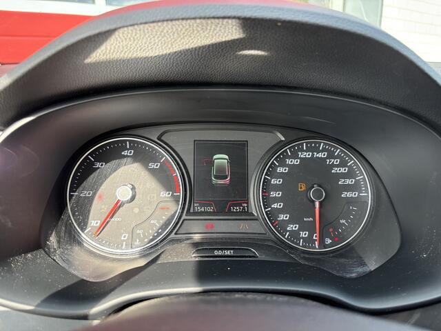 Seat ATECA 1.6 TDI Style NWE D-RIEM / CAMERA / ACC / CARPLAY / DAB+ / FULL LED / NL-AUTO