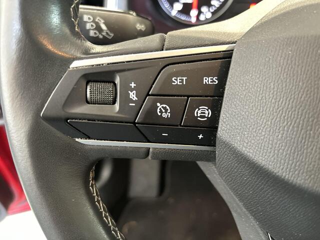 Seat ATECA 1.5 Tsi 150pk DSG Style Business Intense · Camera · Beats Audio · Apple/Android Car Play · Navi · P-Sensoren · Park Assist · Cruise Control · 17'' Inch ·