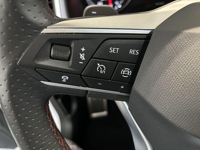 Seat ATECA 1.5 TSI 150pk DSG FR Business Intense · Apple/Android Car Play · Camera · Beats Audio · Keyless · P-Sensoren · 18'' Inch ·