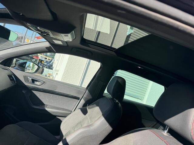 Seat ATECA 1.5 TSI FR Business Intense, Panoramadak,