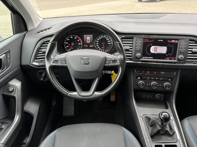 Seat ATECA 1.0 EcoTSI Style Business Intense / Trekhaak / Allseason Banden / Applecarplay/AndroidAuto /