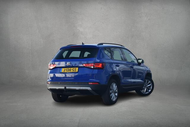 Seat ATECA 1.0 EcoTSI Style Business Intense | Trekhaak | Apple CarPlay | Camera | Climate