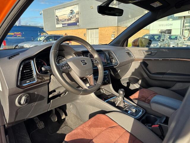 Seat ATECA 1.4 EcoTSI Xcellence | Trekhaak | Pano | A. cam |