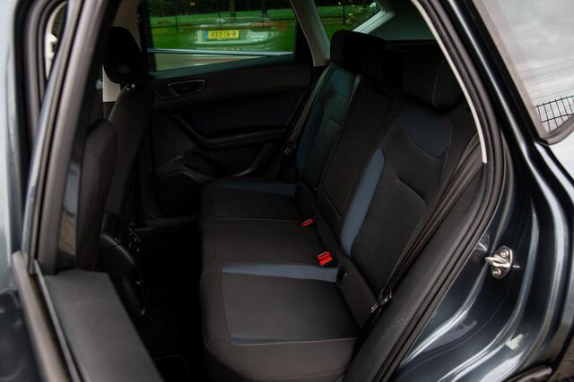 Seat ATECA 1.0 EcoTSI Style Business Intense , Trekhaak, Stoelverwarming, Achteruitrijcamera,