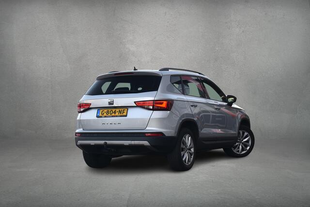 Seat ATECA 1.0 EcoTSI Style Business Intense | Trekhaak | Apple CarPlay | Camera | Climate