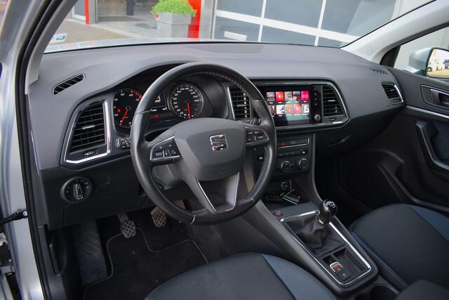 Seat ATECA 1.0 EcoTSI Style Business Intense | Trekhaak | Apple CarPlay | Camera | Climate