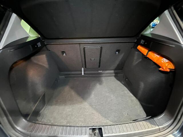 Seat ATECA 1.4 EcoTSI Style | Navigatie | Climate control | Trekhaak