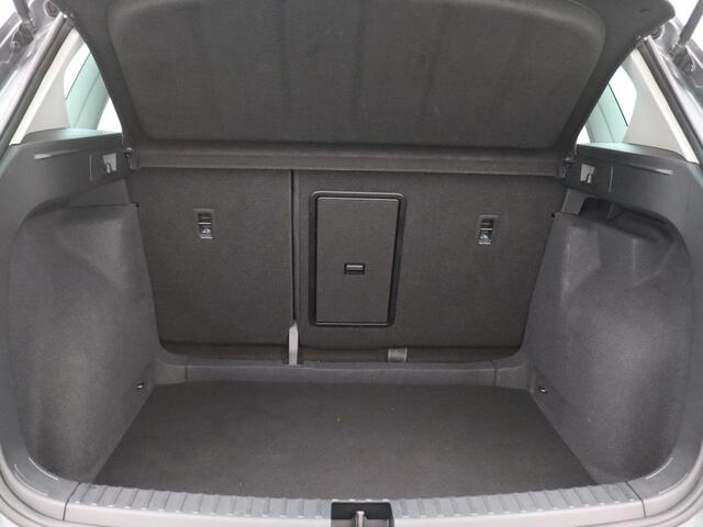 Seat ATECA 1.5 TSI FR Business Intense 150PK DSG Trekhaak, Beats Audio, Memorystoel, Voorruitverwarming, Keyless, Stoelverwarming, 18" LM Velgen