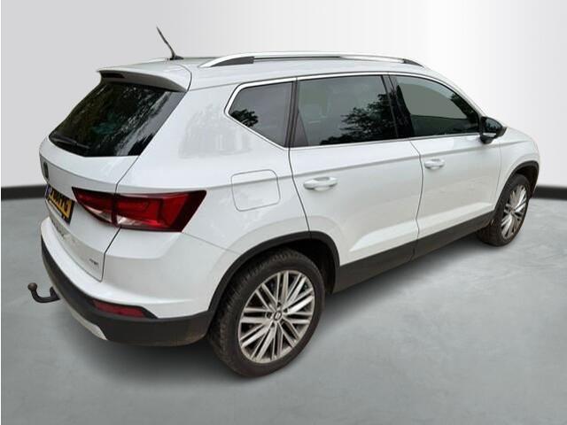 Seat ATECA 1.4 EcoTSI 150pk Xcellence DSG / Navigatie / Panoramadak / Stoelverwarming / Trekhaak