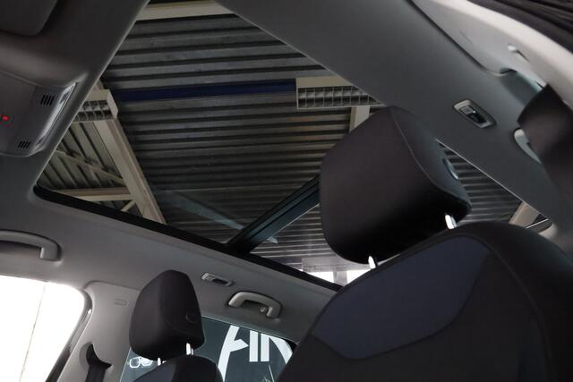 Seat ATECA 1.4 EcoTSI 150 pK / DSG / Pano / LED / Keyless / Camera