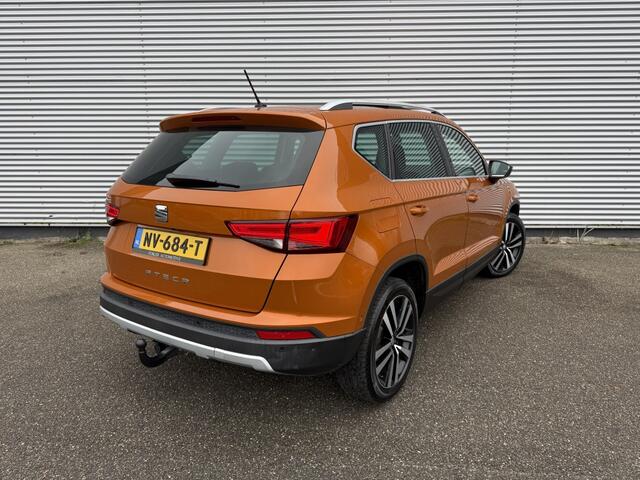 Seat ATECA 1.0 EcoTSI Lim. Ed. NAP PANO Trekhaak Camera Carplay Dealer OH