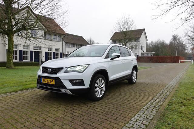 Seat ATECA 1.0 EcoTSI Style Business Intense | Trekhaak uitklapbaar | Full LED | 360° Camera | CarPlay |