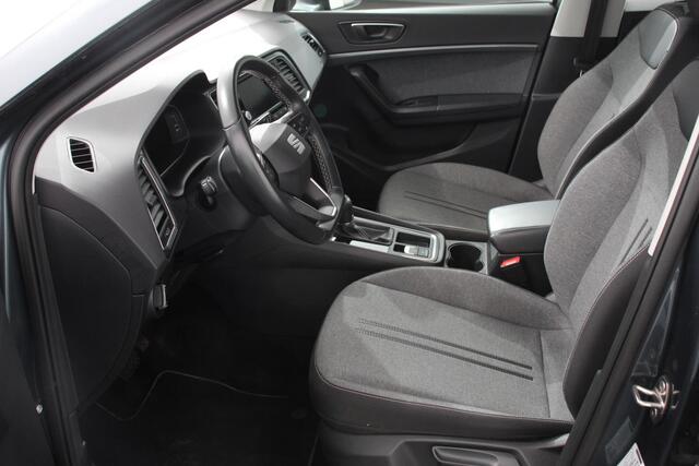 Seat ATECA 1.5 TSI 150pk DSG Style | Navigatie | Apple Carplay/Android Auto | Adaptive Cruise Control | Parkeersensor achter | Camera | Stoel-en stuurverwarming | Virtual Cockpit | Climate Control | Ledverlichting voor