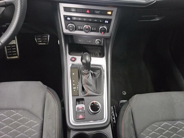 Seat ATECA 1.5 TSI DSG7 Aut. FR Business Intense Airco ECC Navi Carplay PDC VA + Camera Adaptive Cruise Control LED Matrix Stoel/Stuurverwarming Keyless Ambiente verlichting