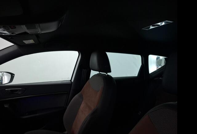 Seat ATECA 1.4 EcoTSI Xcellence Camera/Trekhaak/LED/Navi/Clima/Cruise/LM-Velgen