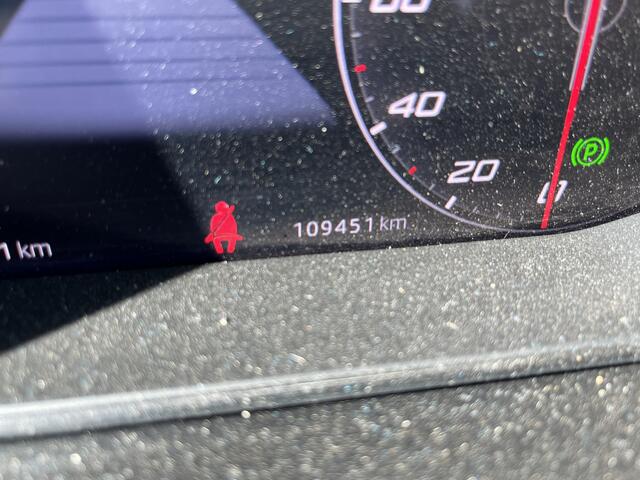 Seat ATECA 1.5 TSI FR / AUTOMAAT/ LEER/ BEATS / ELEKTR. TREKHAAK/ STANDKACHEL/ ADAPT. CRUISE/ KEYLESS/ DIGITAL DASH/ FULL LINK/ PARK. SENSOREN + CAMERA/ RIJ-MODI