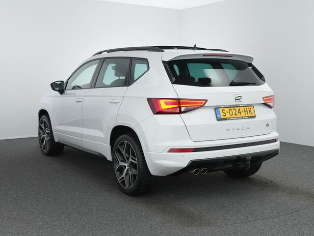 Seat ATECA 1.5 TSI FR Business Intense Pano | Zwenkhaak | 19inch |