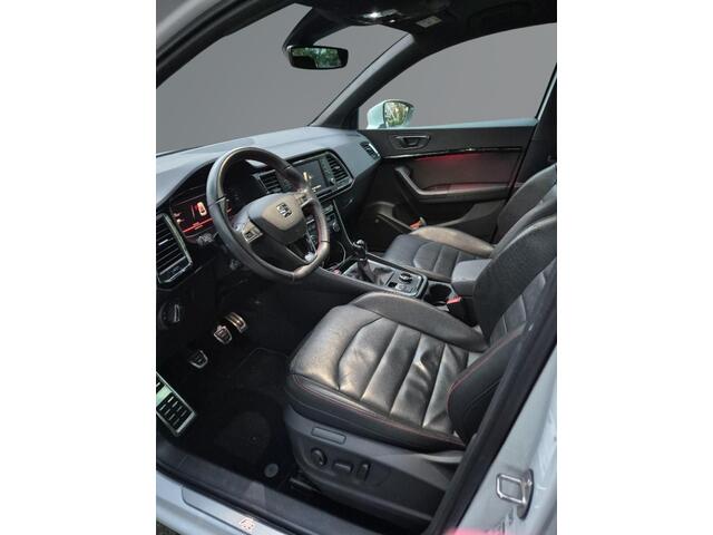 Seat ATECA 1.5 TSI FR Business Intense Panorama Navigatie 360 Camera Beats Carplay Stoelverwarming PS