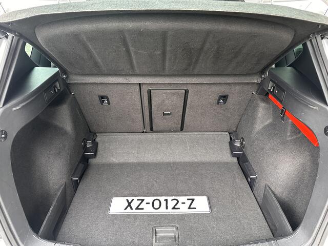 Seat ATECA 1.5 TSI Xcellence Business Intense 1800KG TREKGEWICHT ZEER LUXE UITGEVOERD!