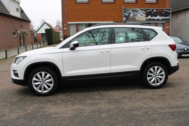 Seat ATECA 1.5 TSI Style Apple carplay, Trekhaak, Garantie