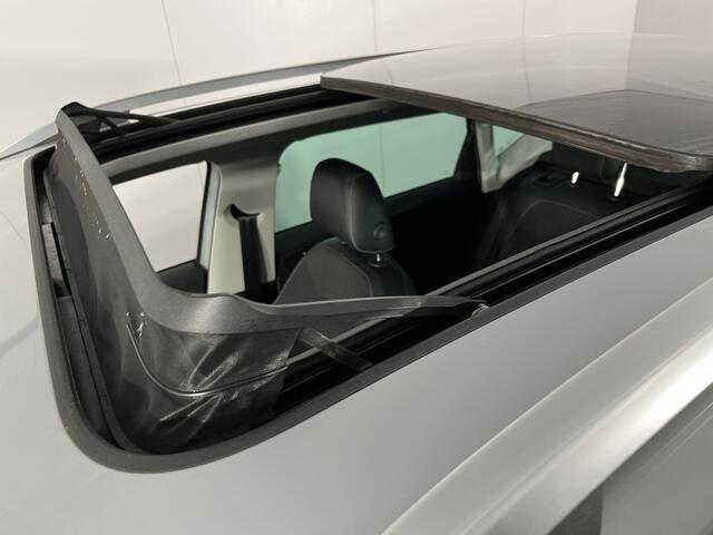 Seat ATECA 1.5 TSI Xperience / AUTOMAAT/ PANO/ ELEK.ACHTERKLEP/ MEMORY SEAT/ STUUR+STOELVERWARM./ PARK.SENSOR.V+A/ 360 CAMERA/ ACC/ KEYLESS/ DODEHOEK/ FULL LINK/ NAVI/ CLIMA/ DAB/ RIJ-MODI/ LED/ 18'' LMV