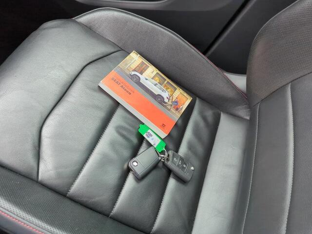 Seat ATECA 1.5 TSI FR Business Intense / AUTOMAAT/ PANO/ TREKHAAK/ BEATS AUDIO/ LEDER/ CAMERA/ PARK. SENSOREN/ VIRTUAL COCKPIT/ LED/ NAVI/ 18" LMV