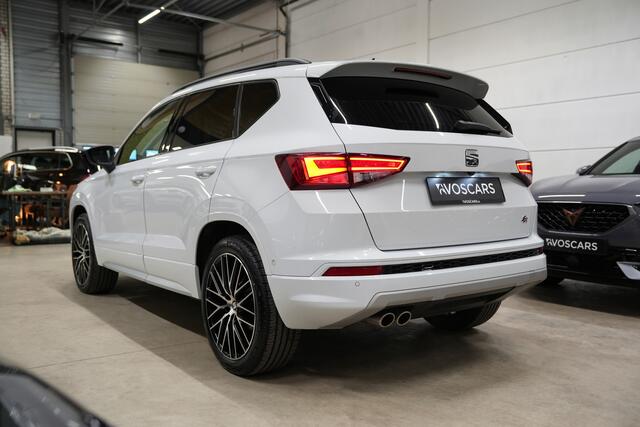 Seat ATECA 1.5 TSI FR DSG * Pano - Trekhaak - Virtual - 19" - Keyless - Camera - ACC - App *