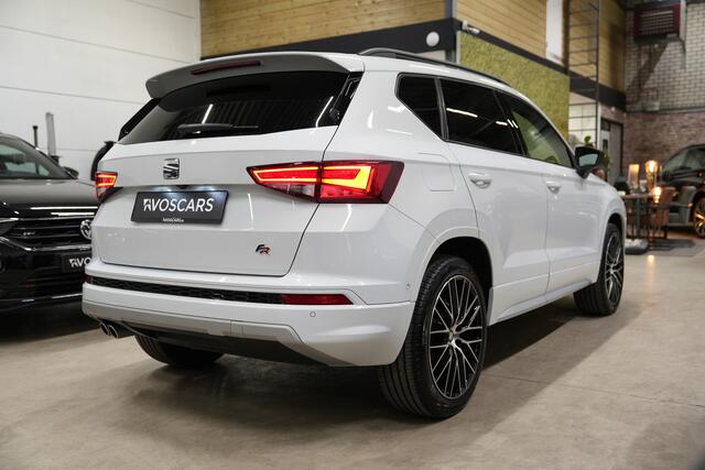 Seat ATECA 1.5 TSI FR DSG * Pano - Trekhaak - Virtual - 19" - Keyless - Camera - ACC - App *