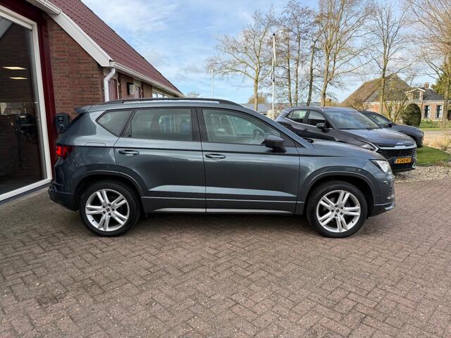 Seat ATECA 1.0 TSI FR BUSINESS INTENSE WEGKLAPBARE TREKHAAK 4 SEIZOENEN BANDEN LUXE UITVOERING!